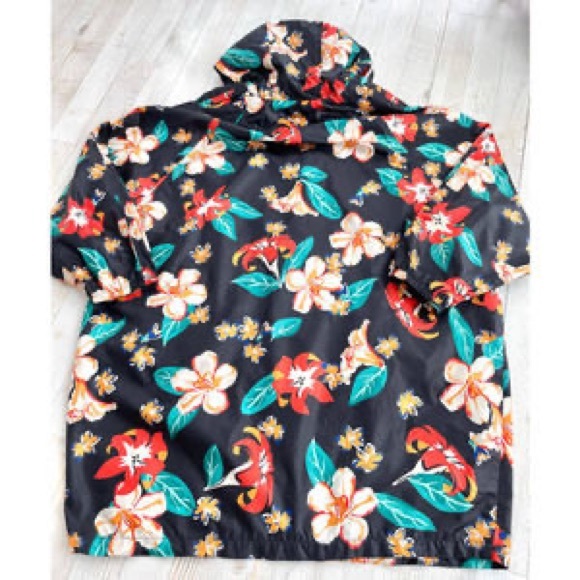 Zara Water Resistant Windbreaker - Picture 3 of 3